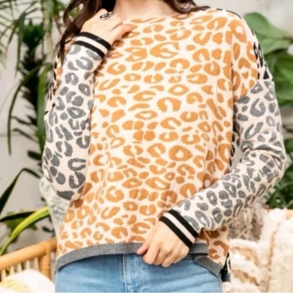 Anthroplogie THML Leopard Print Sweater with Gray Sleeves Artsy Drop Shoulders L